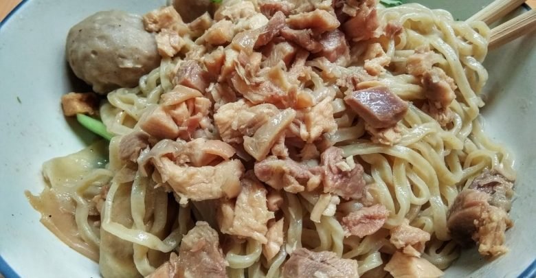 Mie Kriting Luwes, Mie Ayam Kriting Luwes, Mie Ayam Bakso, Kuliner Stasiun Sudirman, Kuliner Pinggir jalan, Kuliner Menteng, Kuliner Mie Sudirman,