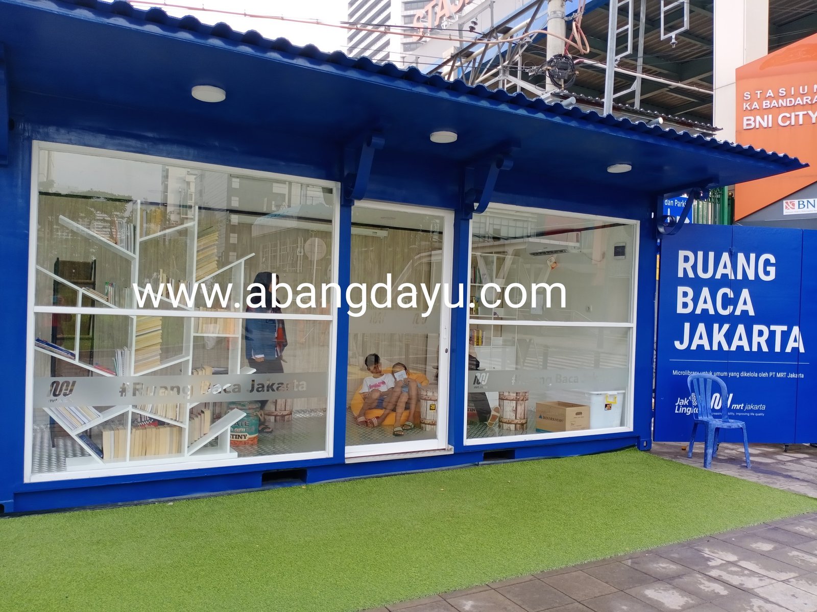 ruang baca jakarta, perpustakaan, perpustakaan mini, perpustakaan jakarta, tempat baca buku