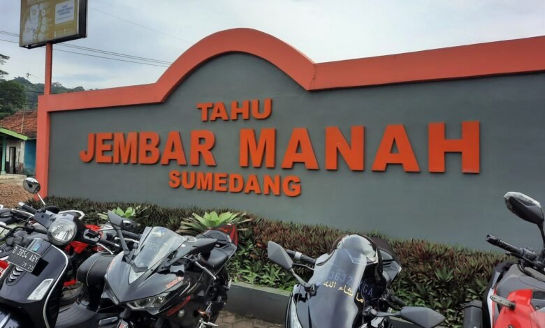 Depan Tahu Jembar Manah Samoja