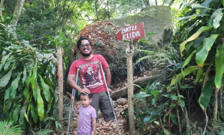 Hiking ke Wana Wisata Batu Kuda Manglayang